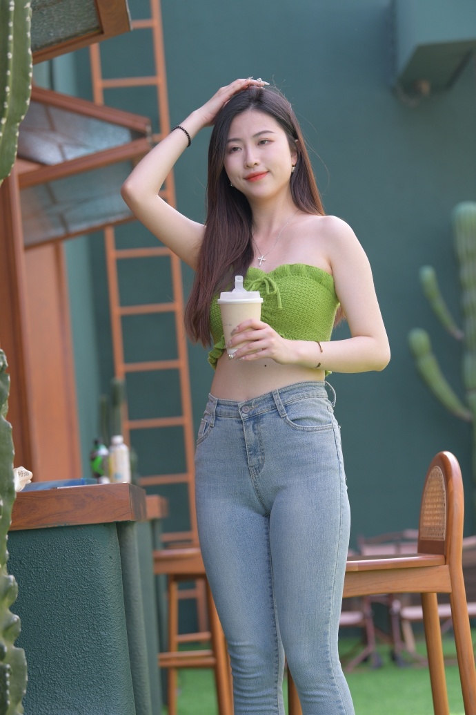 摄像头间谍隐Tube年轻