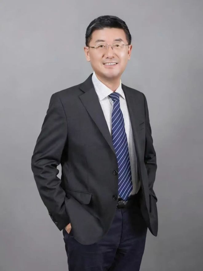 黄泰岩：“人工智能+”的科学内涵与战略方向