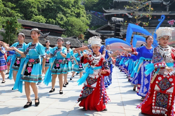 5月24日启幕