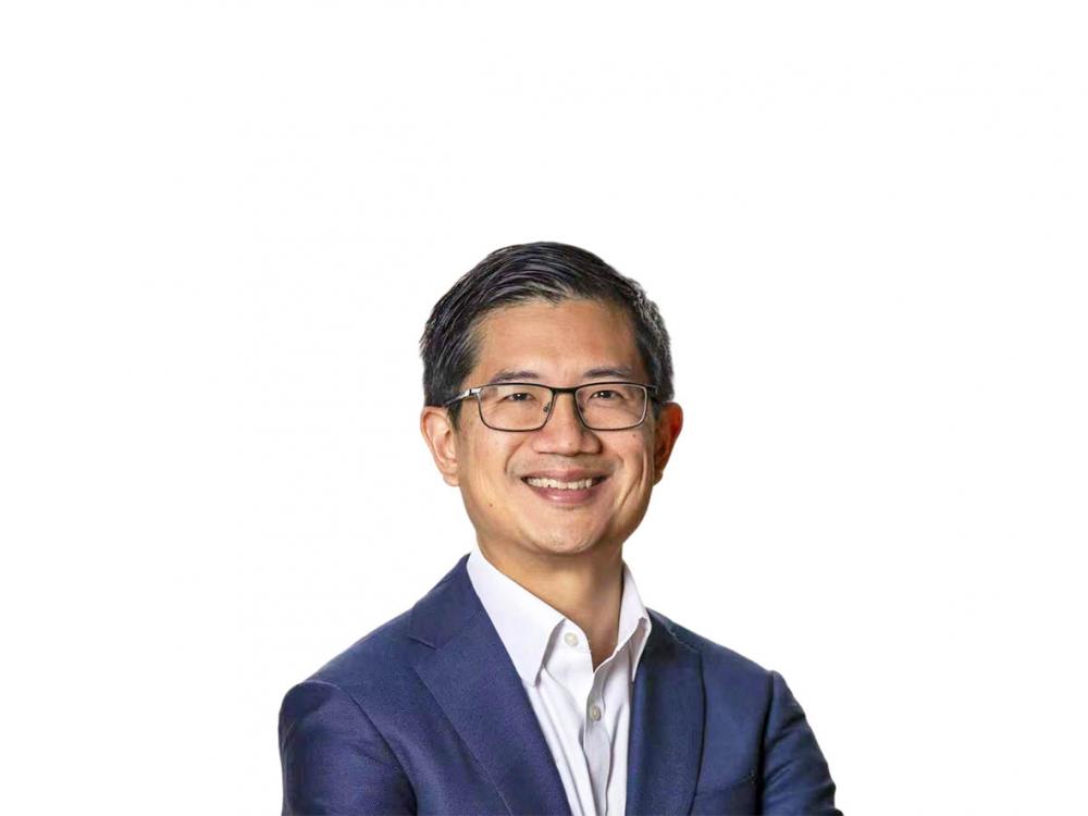 21专访丨彭博新能源财经首席执行官Albert Cheung：在化石能源裂缝里看见新的光