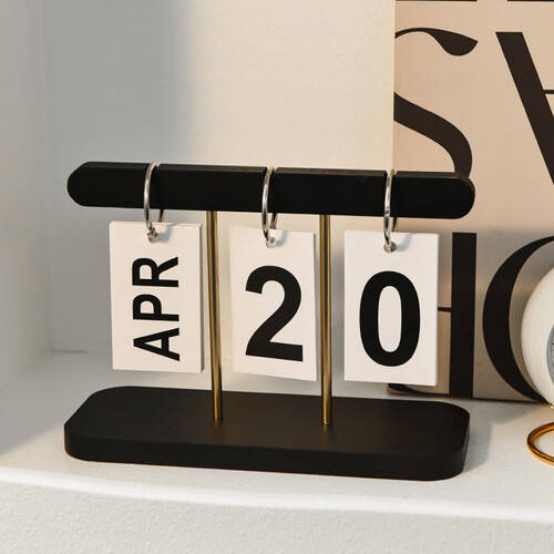 毕业那年2026台历翻页日历：简约创意记录美好瞬间