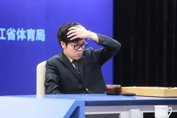 一面是进步一面是套路——谈谈计算机人工智能（AI）